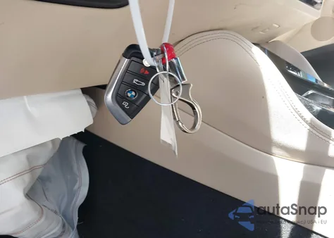 2021 BMW X4 xDrive30I z USA, uszkodzony, nr VIN 5UX2V1C07M9F59530